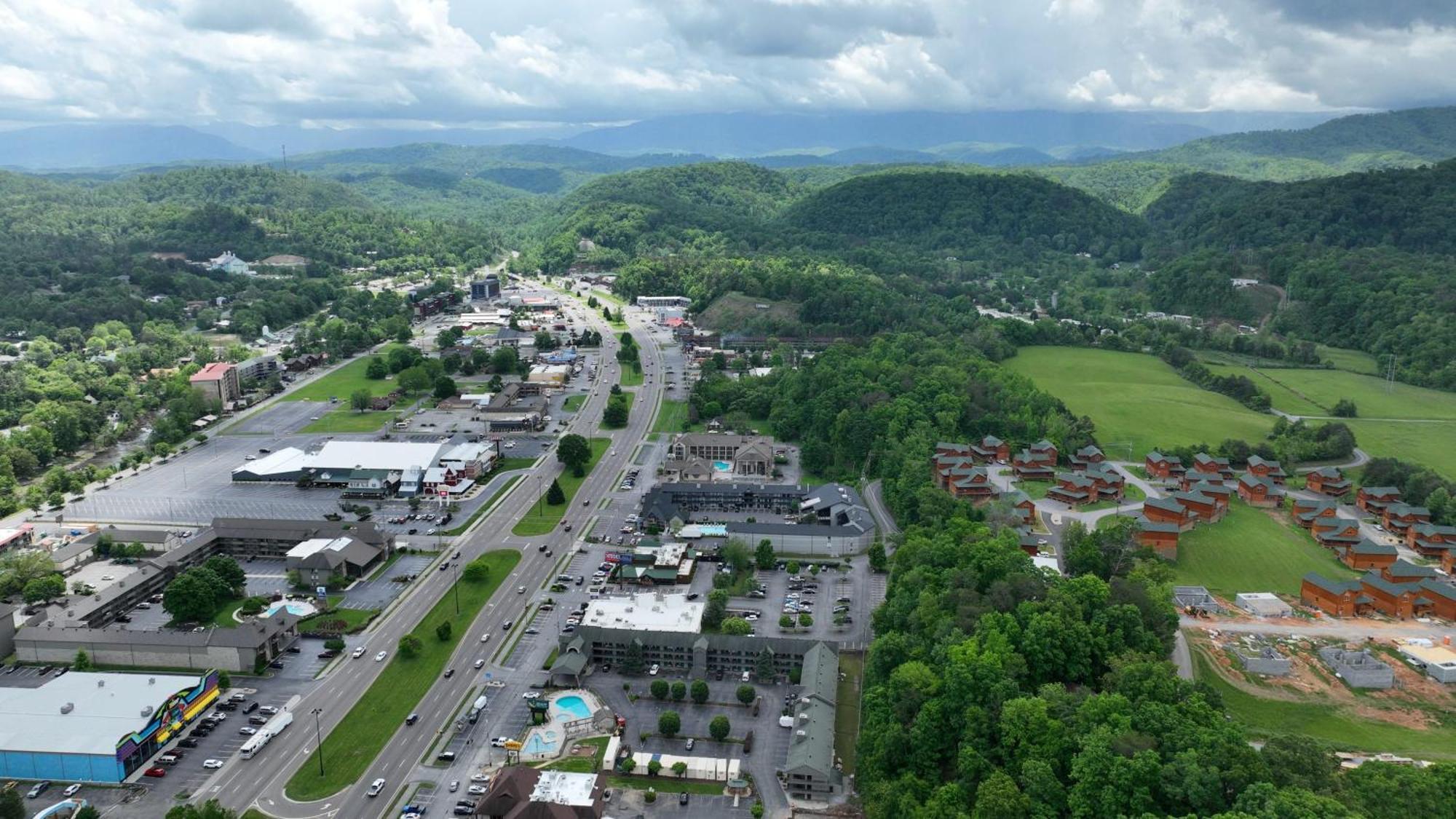 Walk To Parkway - Indoor Pool - Treehouse Loft Ps5 Vila Pigeon Forge Exterior foto