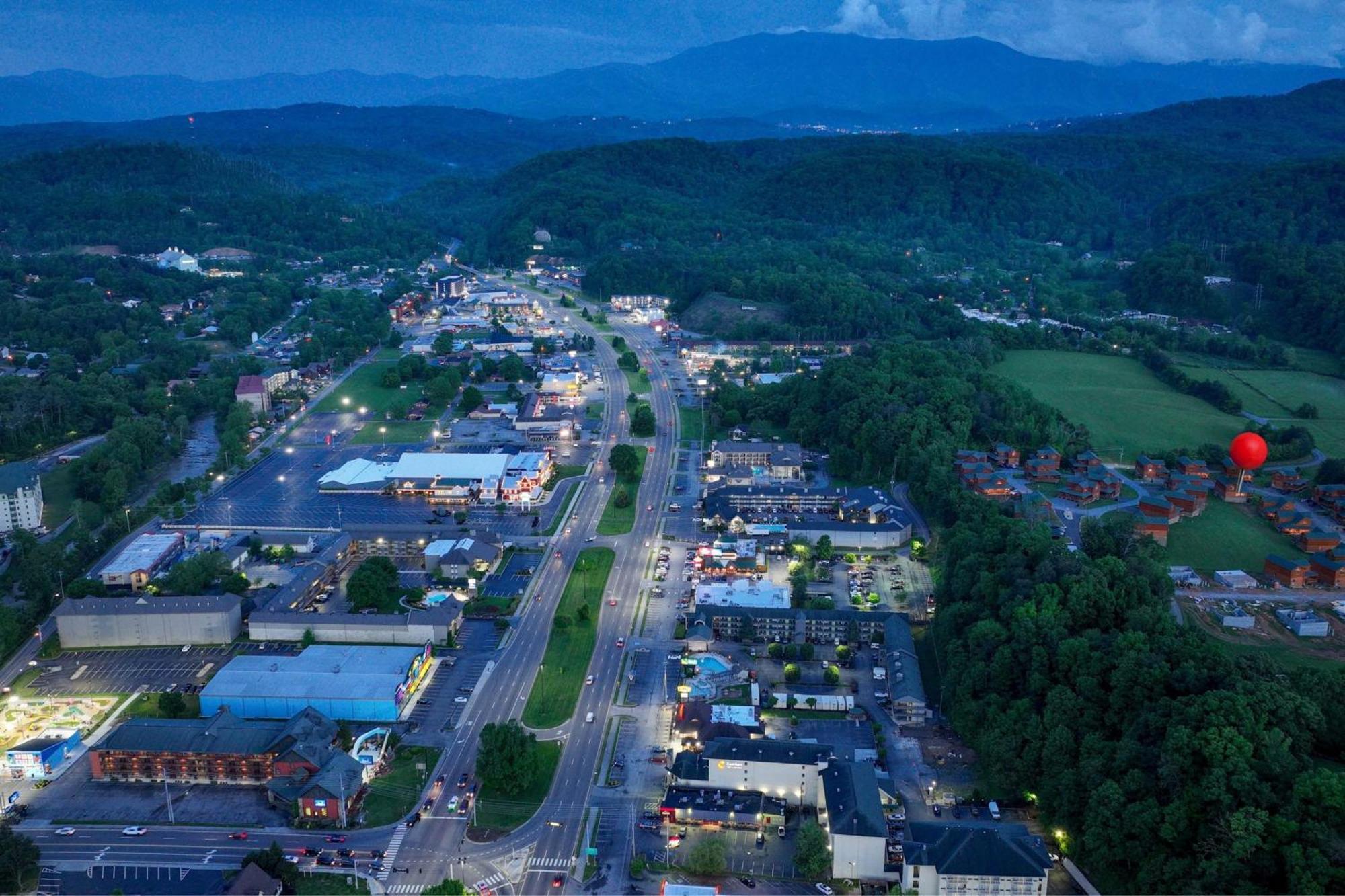 Walk To Parkway - Indoor Pool - Treehouse Loft Ps5 Vila Pigeon Forge Exterior foto